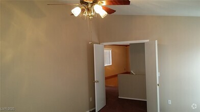 Building Photo - 9362 Coral Berry St
