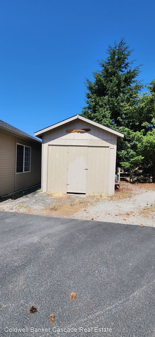 Building Photo - 3 br, 2 bath House - 101 Long Dr
