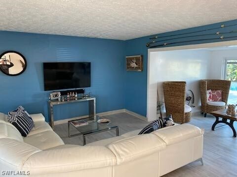 Foto del edificio - 5312 Mayfair Ct