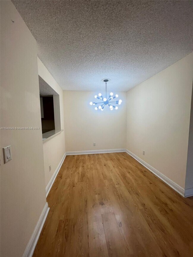 Building Photo - 1243 SW 46th Ave