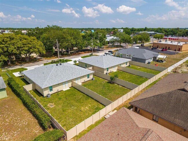 Foto del edificio - 32635 Vista Ave