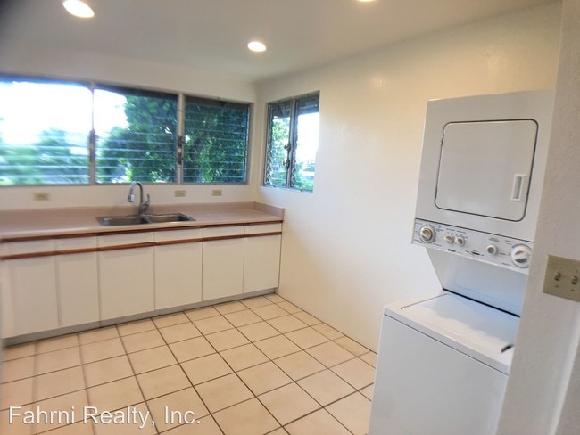 Building Photo - 2 br, 1 bath House - 98-277 Kam. Hwy. D2