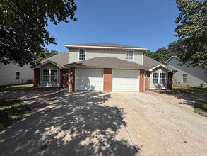 Building Photo - 1709 Hanover Blvd