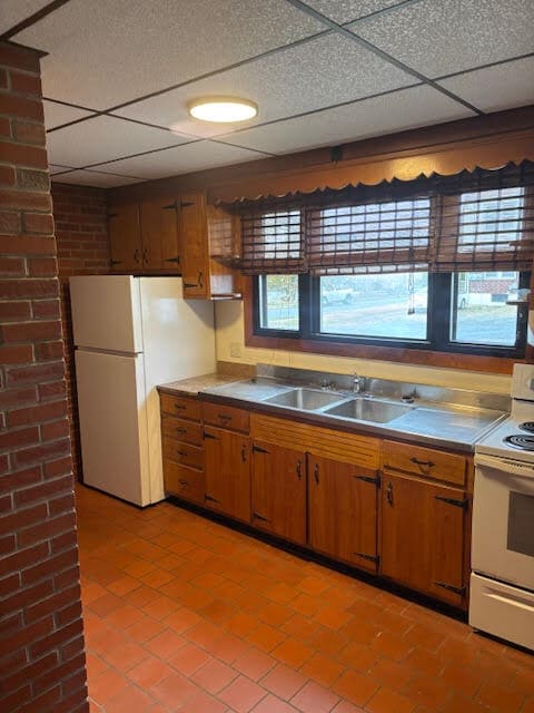 Foto del edificio - 301 Spring Valley Rd