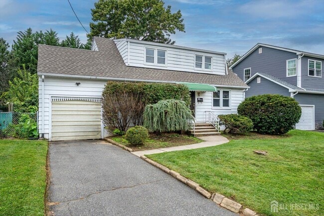 Building Photo - 25 Ellwood Rd