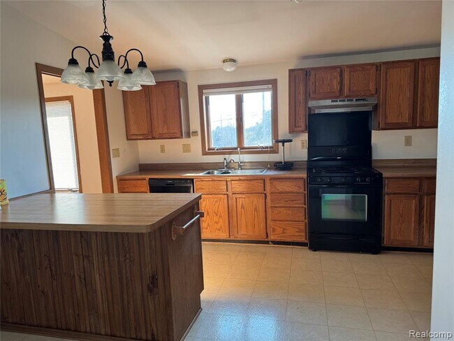 Foto del edificio - 2346 London Bridge Dr