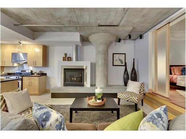 Foto del edificio - 525 N 3rd St