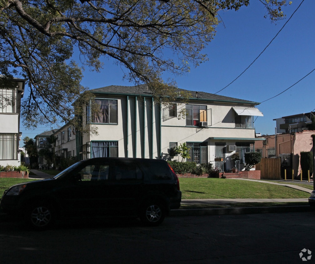 2056 Rodney Dr, Los Angeles, CA 90027 Apartments in Los Angeles, CA