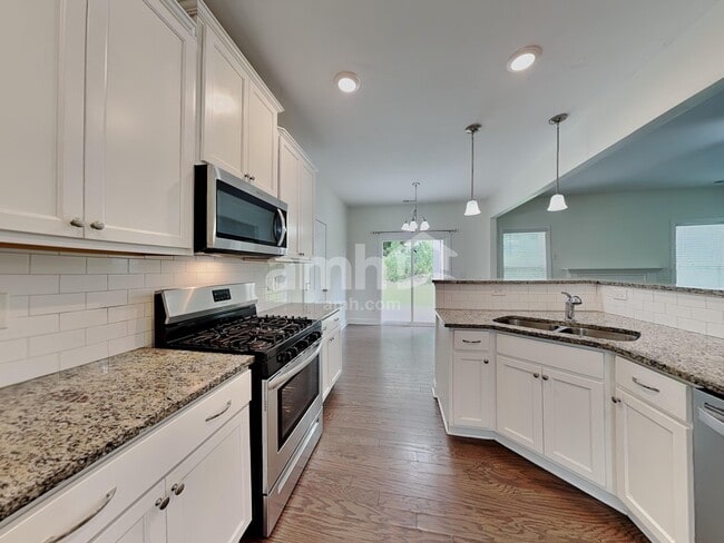 Foto del edificio - 112 White Ash Ln