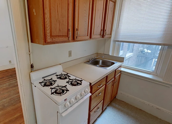 Primary Photo - 24 Westland Ave