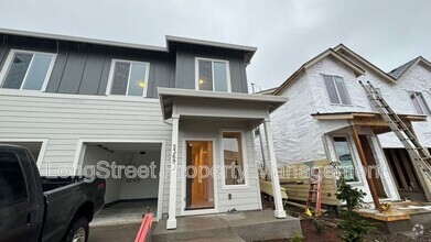 Building Photo - 5369 NW Torchcrest