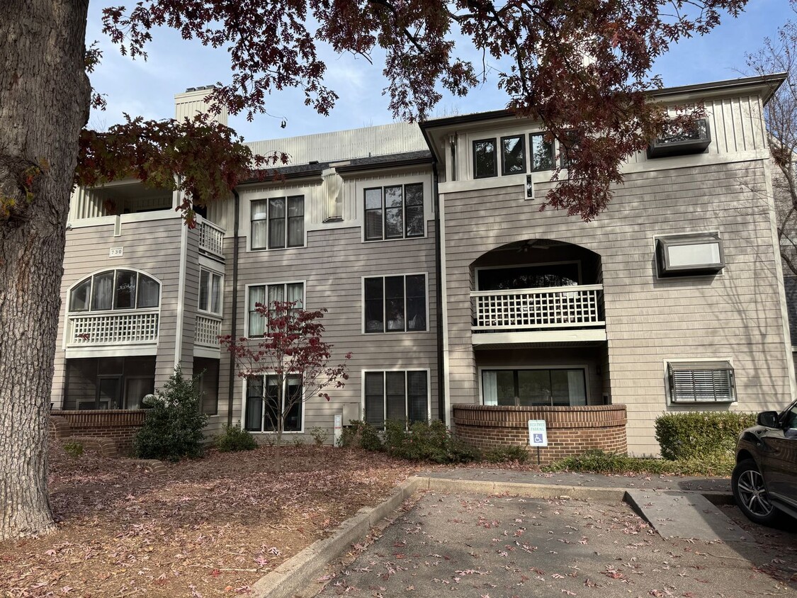 Primary Photo - 2 bedroom 2 bath condo in Parkside Condos ...