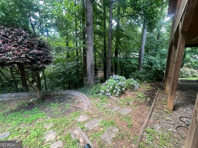 Building Photo - 3990 Admiral Dr