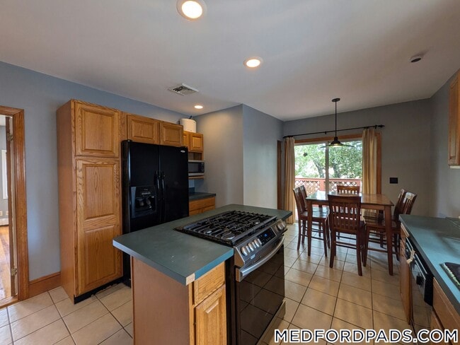 Photo - 80 North St Apartment