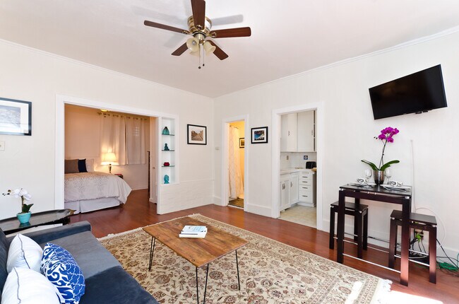 Foto del edificio - 1997 Pinehurst Rd