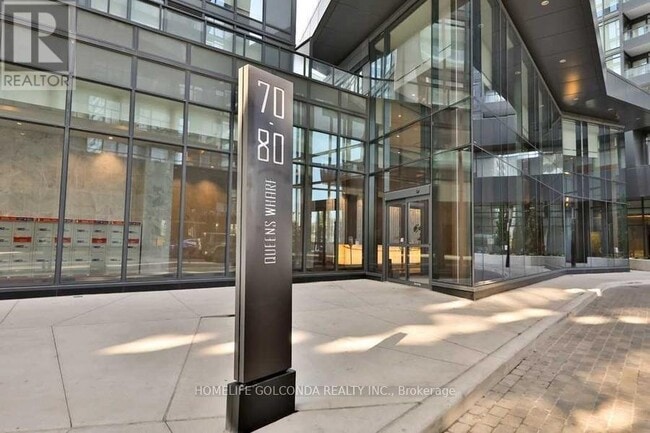 Photo du bâtiment - 70-3270 Queens Wharf Rd
