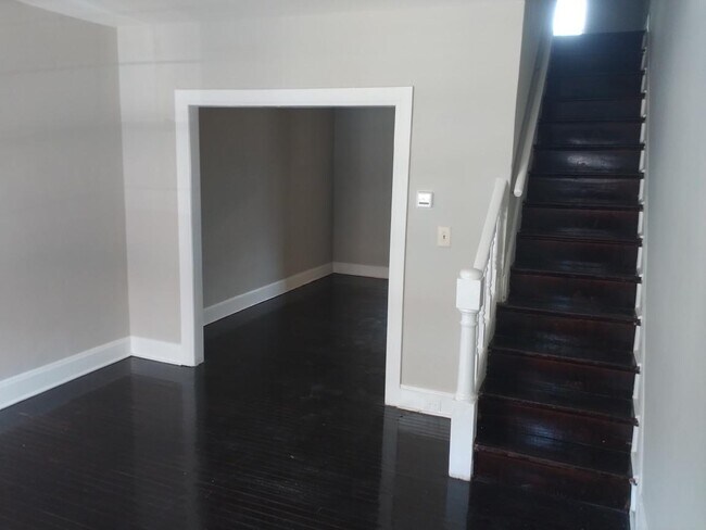Foto del edificio - 917 N Streeper St