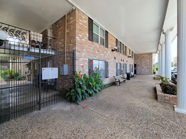 Building Photo - 3535 NASA Road 1