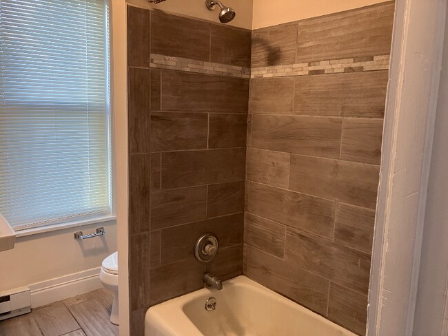 Foto del edificio - 613 Main St