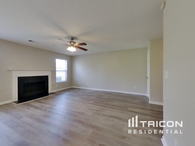 Building Photo - 4017 Shaded Oasis Ln