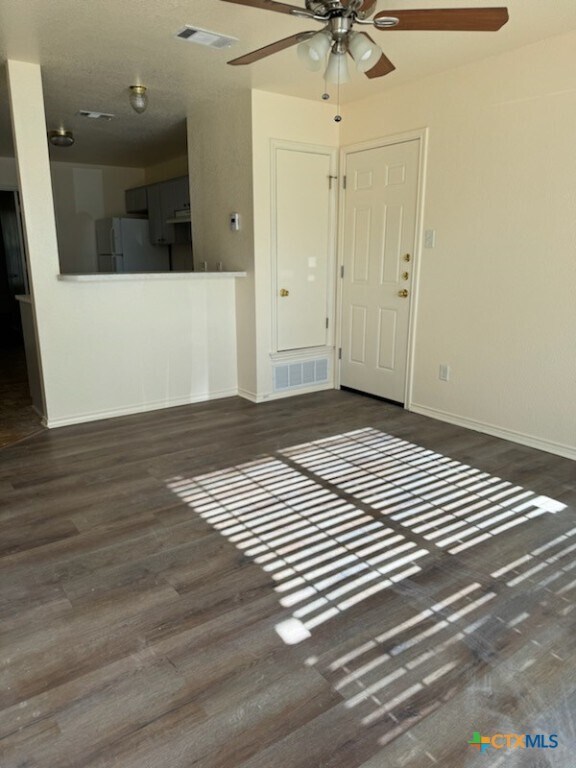 Building Photo - 4501 Deek Dr