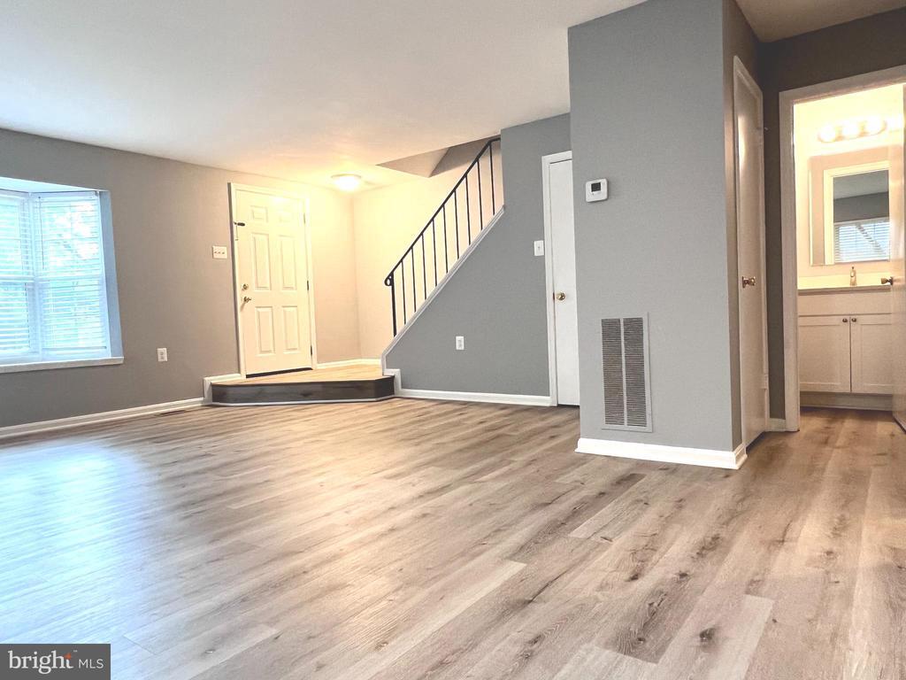 Foto principal - 10277 Quiet Pond Terrace