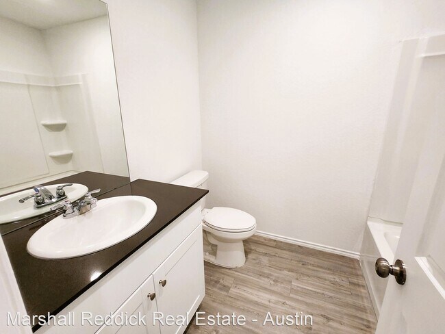 Foto del edificio - 3 br, 2 bath House - 3805 Far Horizon