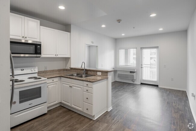 1 habitación, 1 baño - 575 pies cuadrados - Cocina, sala de estar - Harbor Grove Apartments