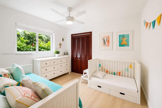 Foto del edificio - 1212 Aguila Ave