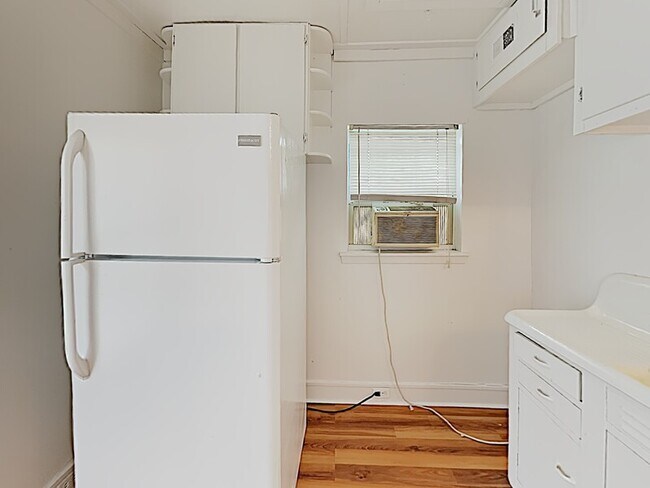 Foto del edificio - 3333 W 6th St