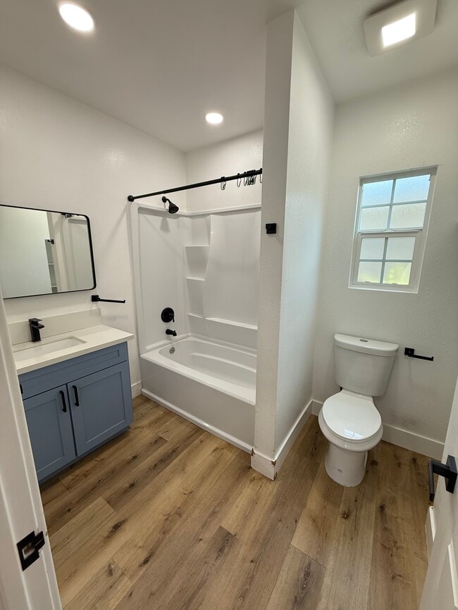 Foto del edificio - 514 N McDonnell Ave