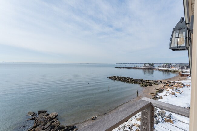 Foto del edificio - 49 Circle Beach Rd