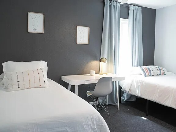 Foto del edificio - 3358 W Imperial Hwy