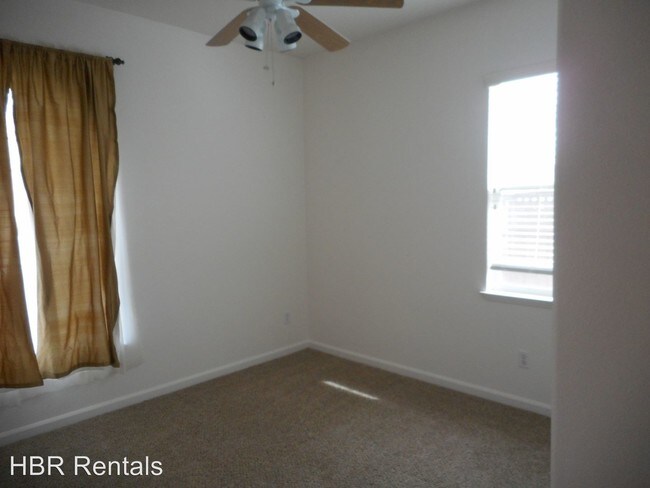 Building Photo - 338 W Fauna Ave