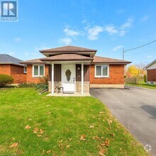 Building Photo - 62 Oakhill Dr
