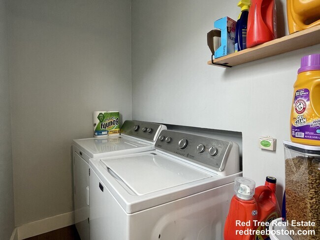 Foto del edificio - 11 Pearl Ter