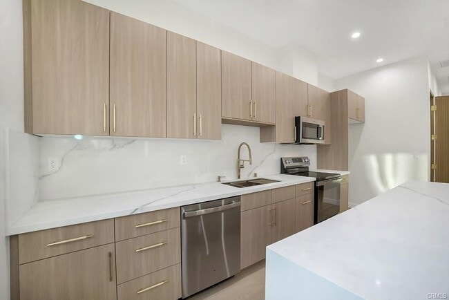 Foto del edificio - 17425 Los Alimos St