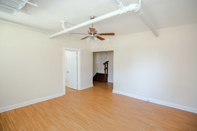 Building Photo - 4823 N Springfield Ave