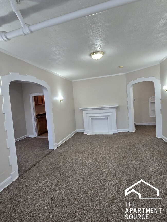 Foto del edificio - 1808 W Farwell Ave
