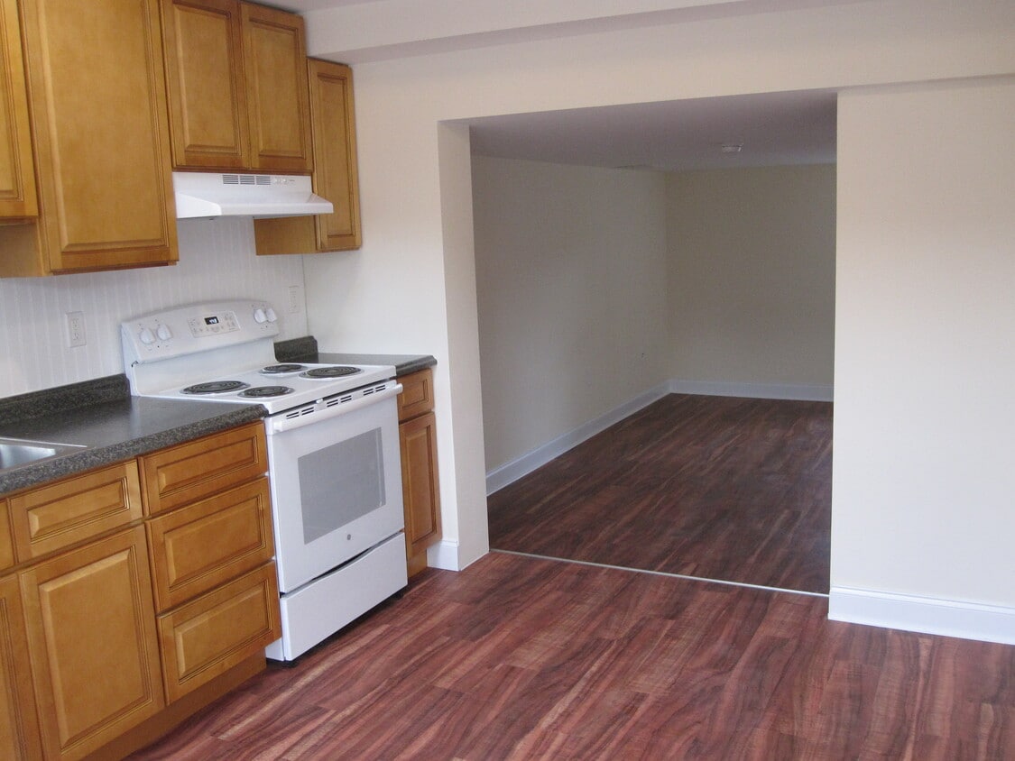 213 High St, Phoenixville, PA 19460 Apartments in Phoenixville, PA