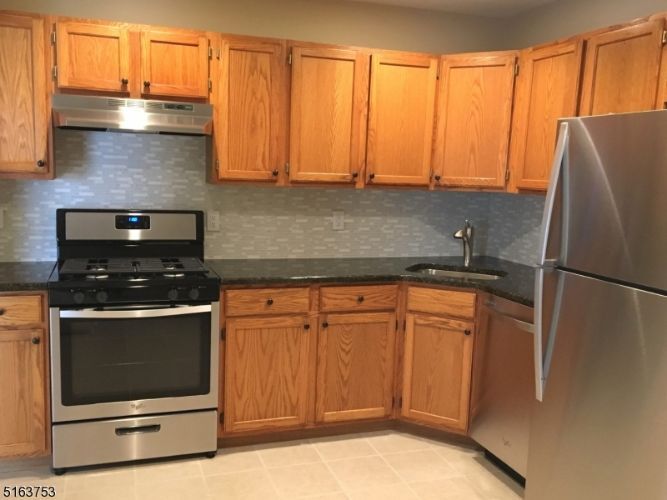 9 Potomac Dr, Bernards, NJ 07920 Condo for Rent in Bernards, NJ