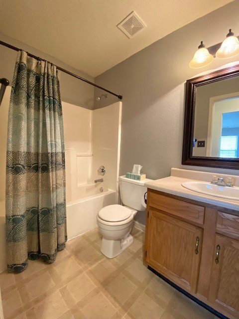Foto del edificio - 3729 Laurel Cherry Ln