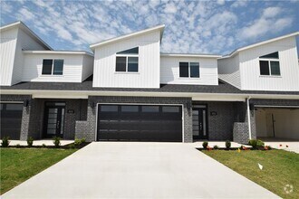 Building Photo - 411 Amethyst Rd