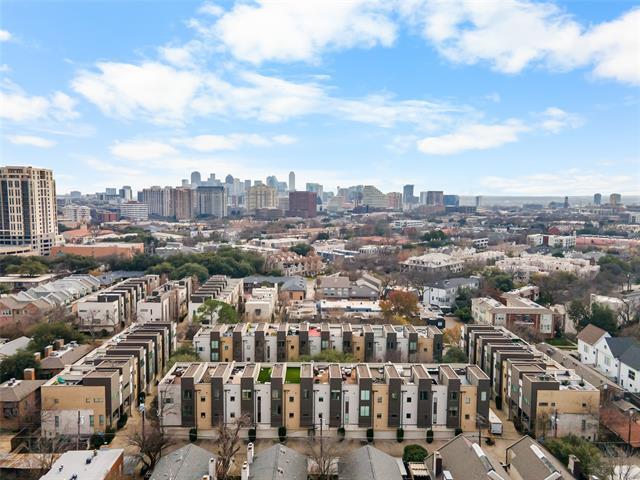 Foto del edificio - 4111 Newton Ave