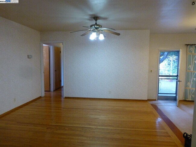 Foto del edificio - 41772 Chadbourne Dr