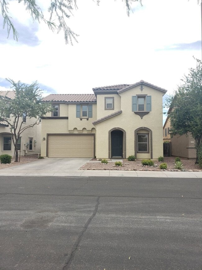 Building Photo - 1195 E Canyon Creek Dr