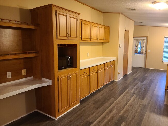 Building Photo - 3/2 on 6 Acres in Archer!