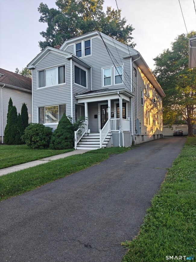 Building Photo - 143 Dover Rd