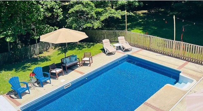 Building Photo - 7008 Carpenter Fire Station Rd