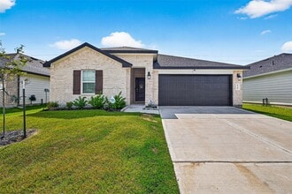 Building Photo - 8730 Shumard Oak Dr